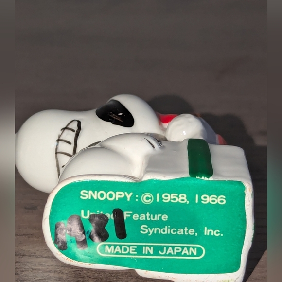 Snoopy Smiling Vintage Ornament - Picture 5 of 6